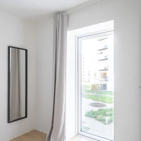 아파트 Spacious 2-br W A Balcony By Harbour - 93 *
